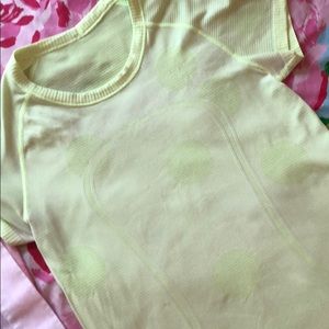 LuLu Lemon Swiftly top